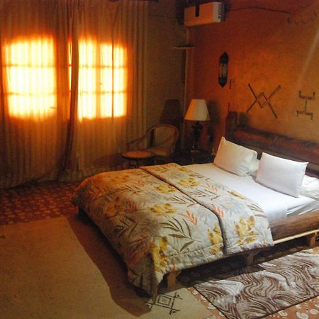 Hotel Taddart Миделт Екстериор снимка
