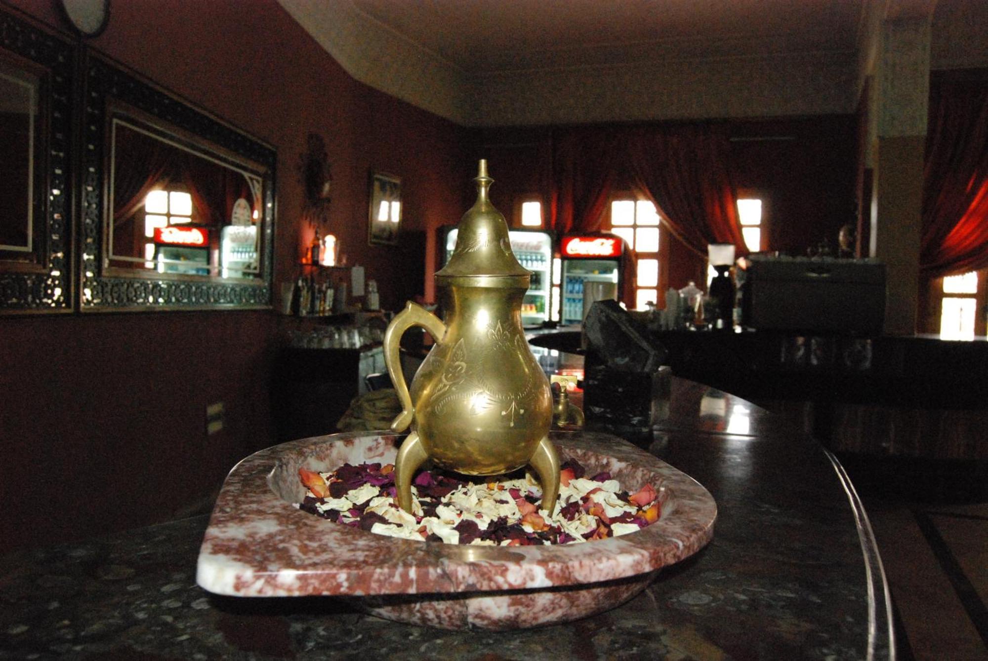 Hotel Taddart Миделт Екстериор снимка